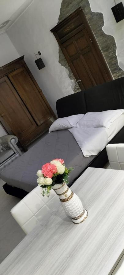 White Appartament Bagnolo Piemonte Екстериор снимка